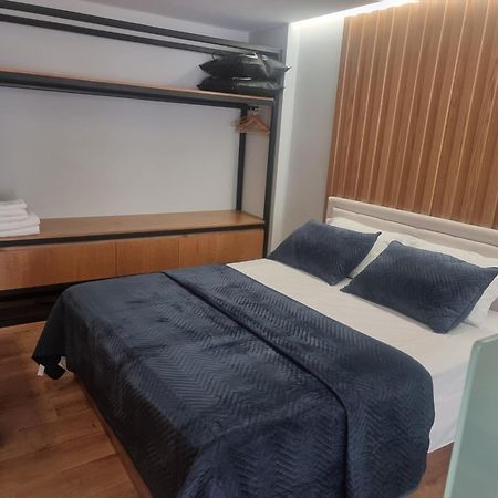 Centrepoint Stylish Apartment Tiranë Luaran gambar