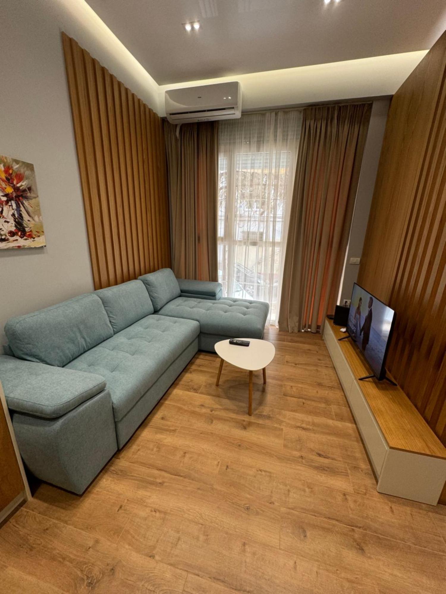 Centrepoint Stylish Apartment Tiranë Luaran gambar